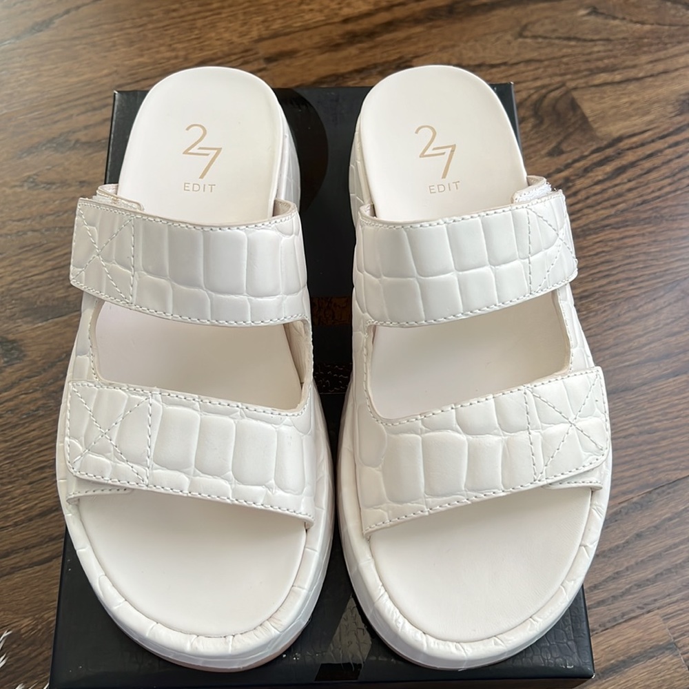 27 EDIT Naturalizer Marcelle Sandal, brand new, size 9M